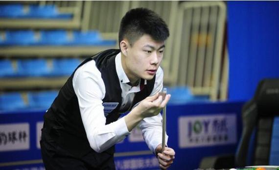 在豪门俱乐 在豪门俱乐