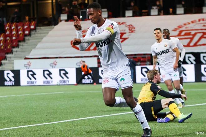 纽卡背后的 纽卡背后的