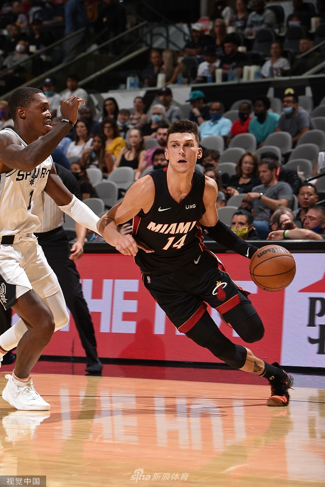 中的表现无 中的表现无